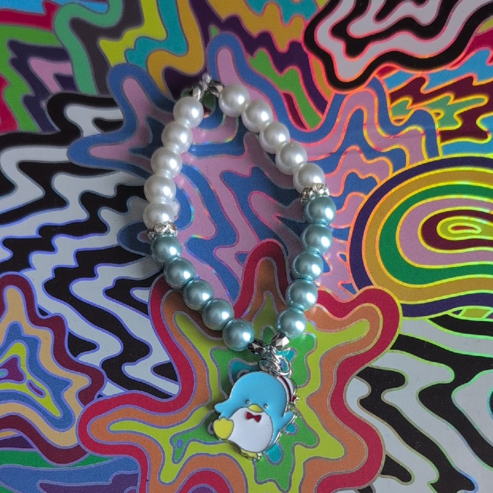 Tuxedo Sam Pearl and Blue Penguin Bracelet - Picture 1 of 3